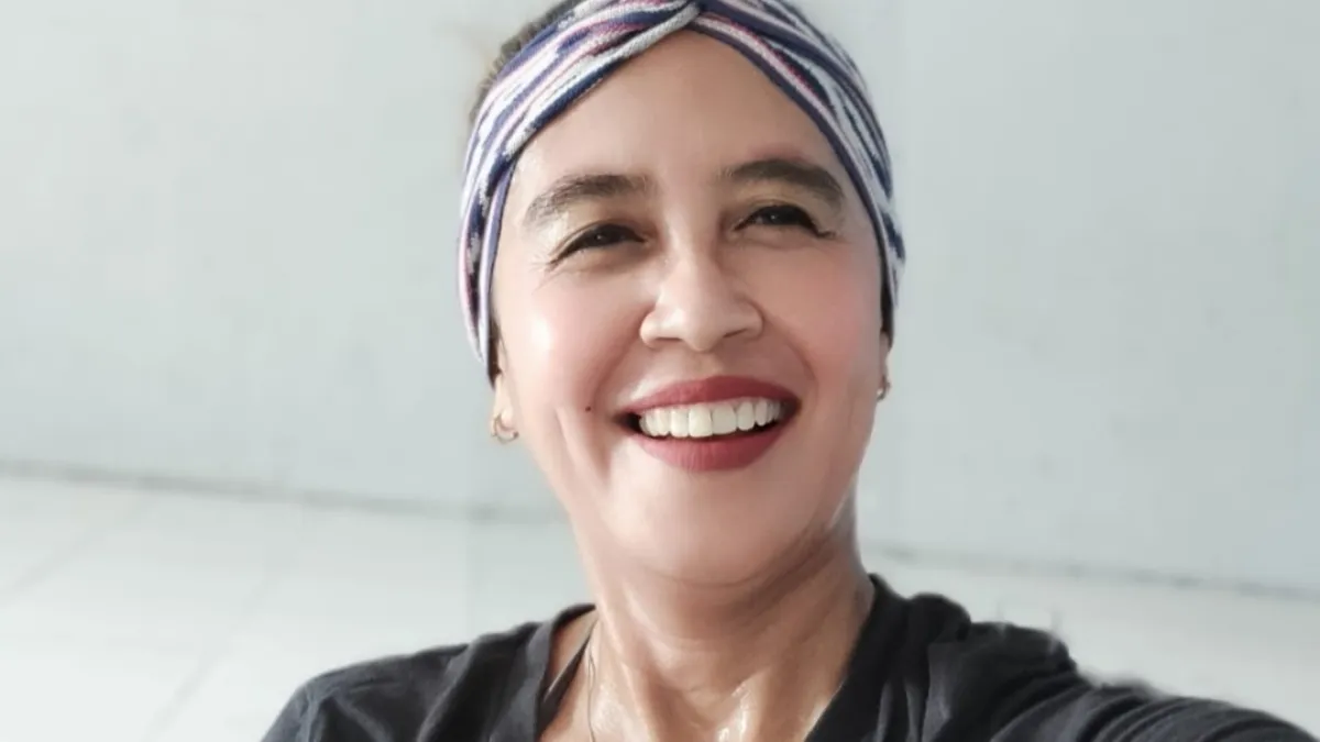 Ketika Senam Yoga di Tebing Cafe Paciran "Jangkar di Tengah Bisingnya Dunia" (2 )