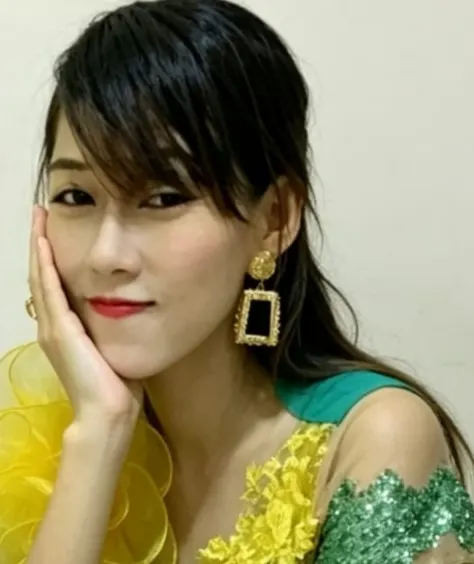 e2541326-3c8d-4f25-9f9a-153b249ef9a1.webp